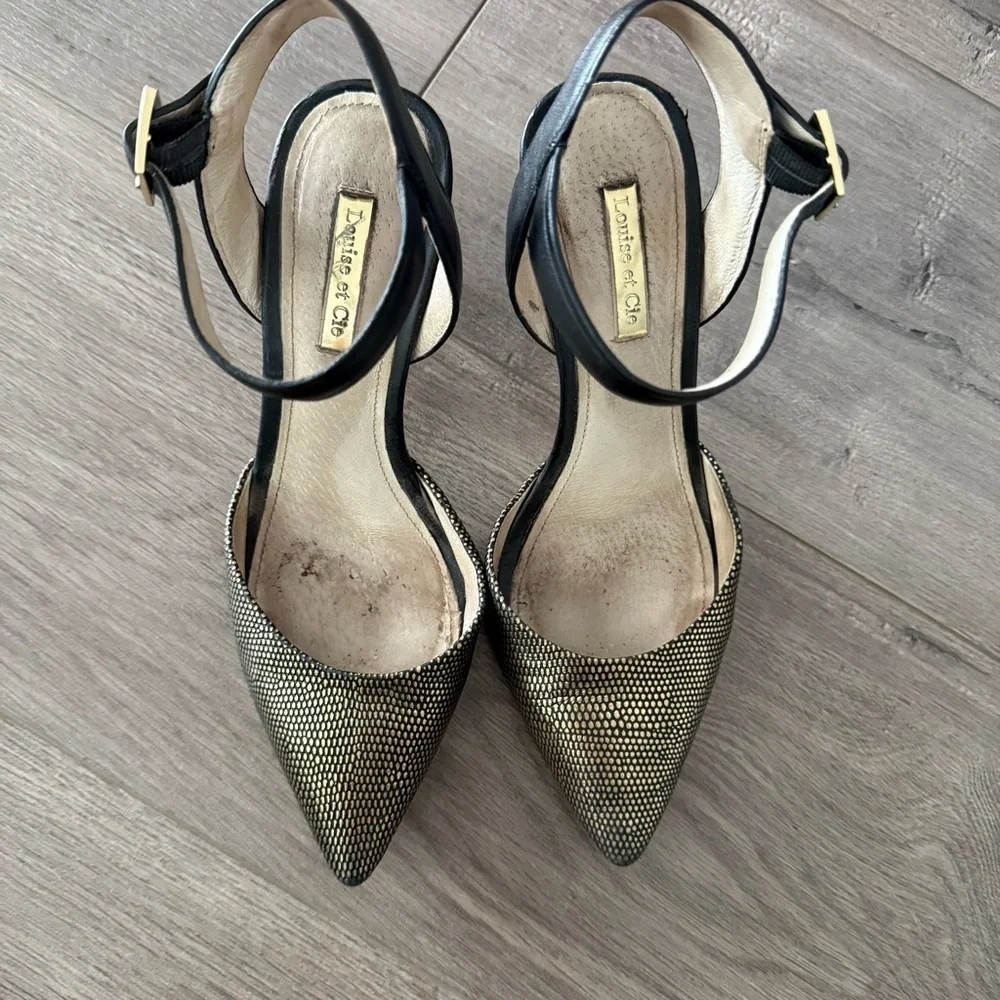 Louise et Cie Black & Gold Ankle Strap Leather Point Toe Heels‎